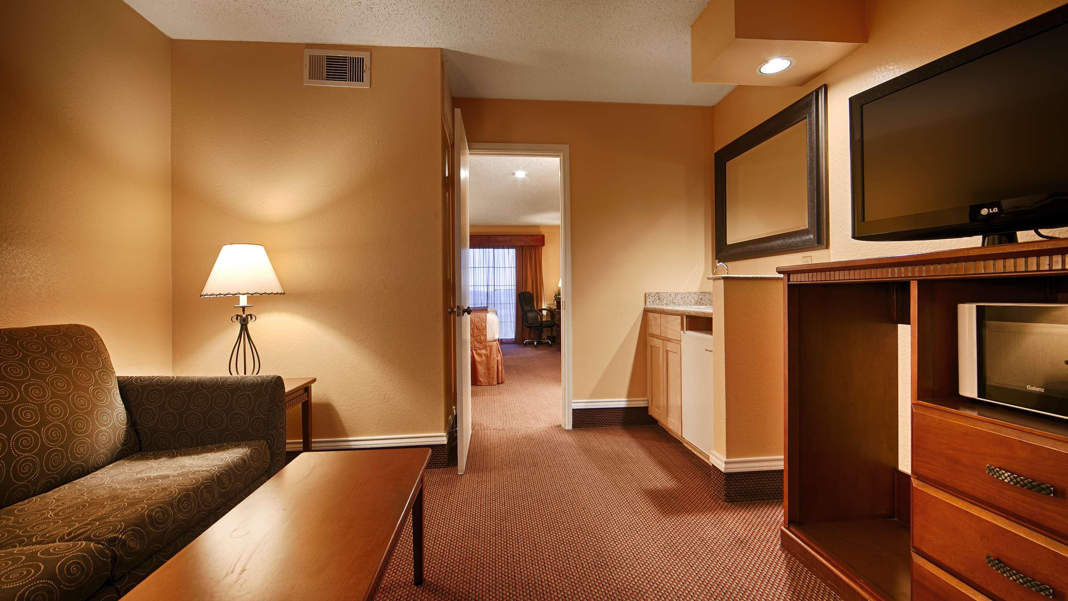 Red Roof Inn & Suites Sulphur Springs Buitenkant foto