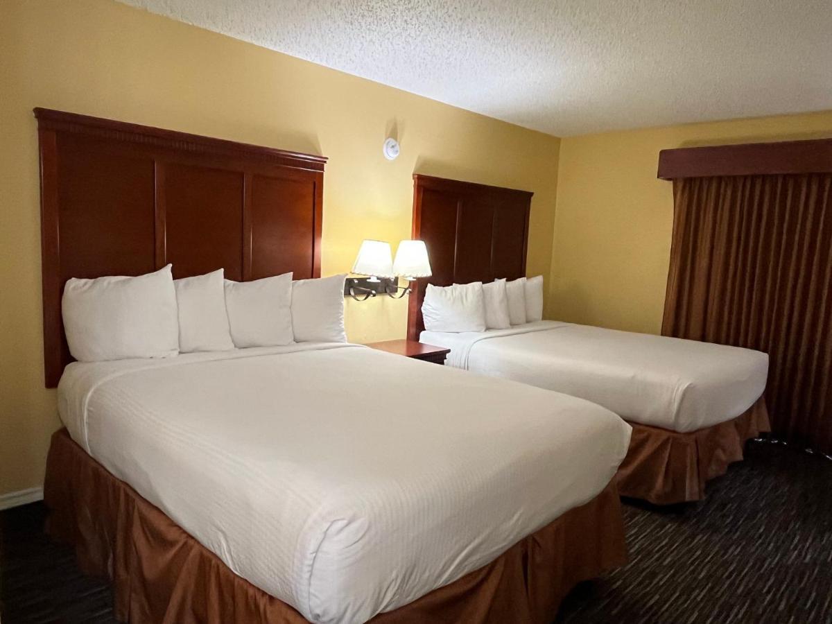 Red Roof Inn & Suites Sulphur Springs Buitenkant foto