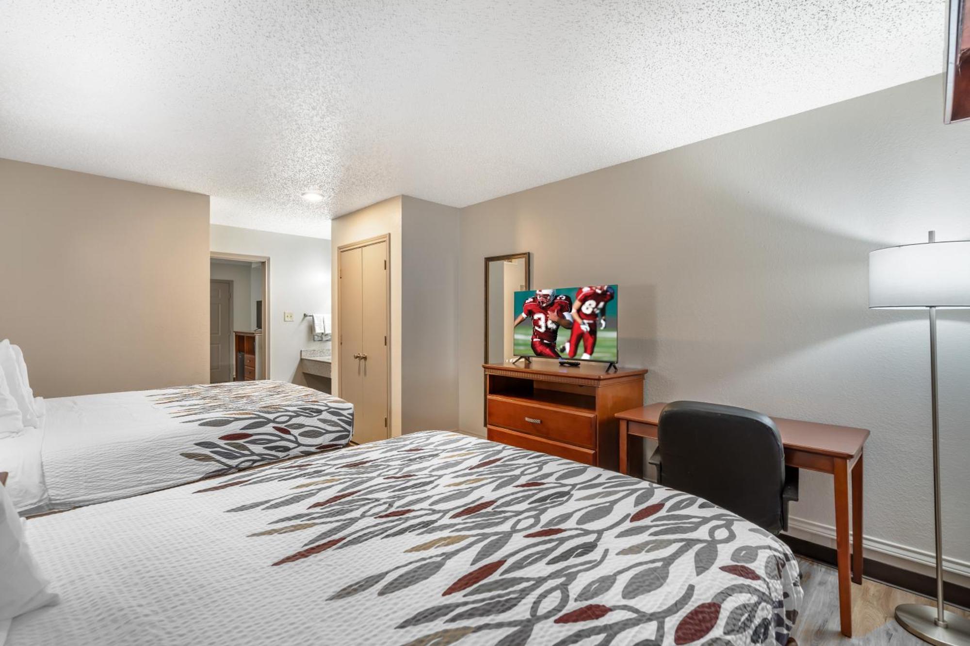 Red Roof Inn & Suites Sulphur Springs Buitenkant foto