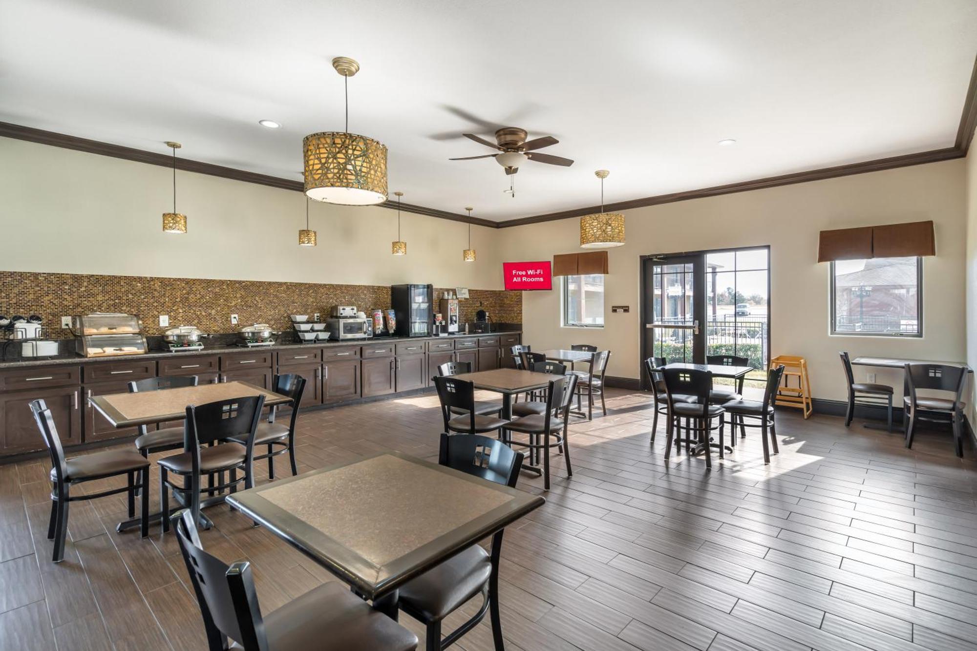 Red Roof Inn & Suites Sulphur Springs Buitenkant foto