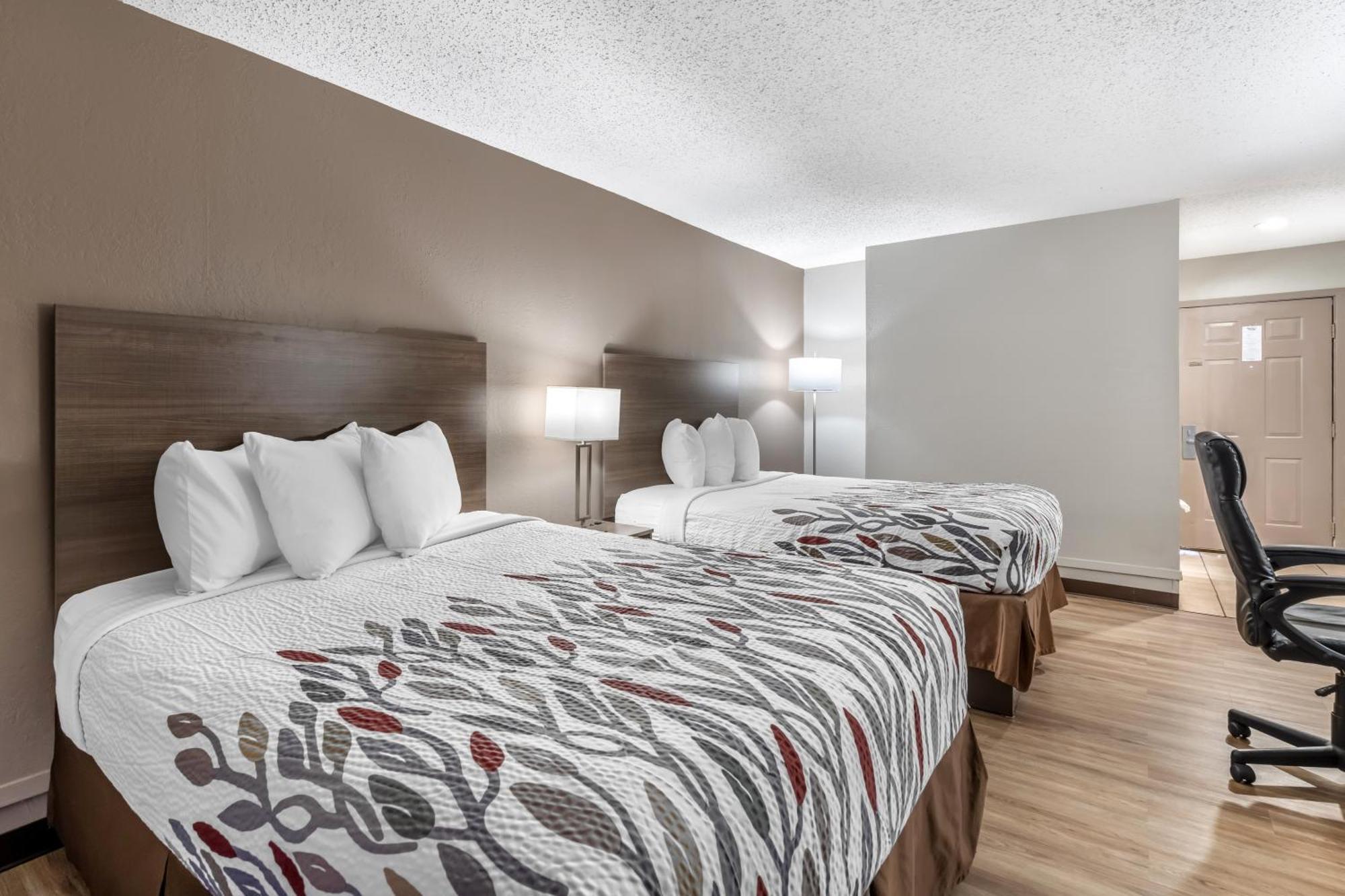Red Roof Inn & Suites Sulphur Springs Buitenkant foto